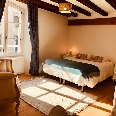 L'Amantine Chambres D'Hotes Et Gite Bourges Eksteriør billede